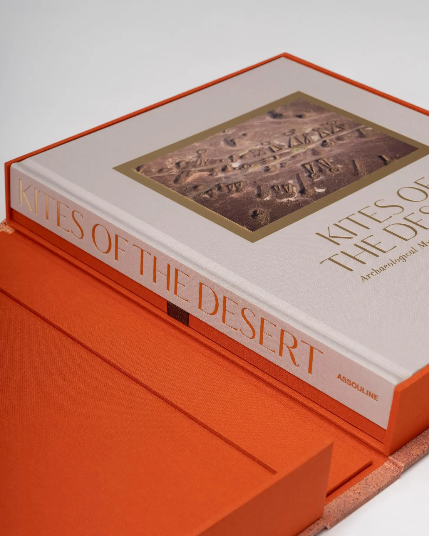 Kites of the Desert: Archaeological Mysteries of Saudi Arabia