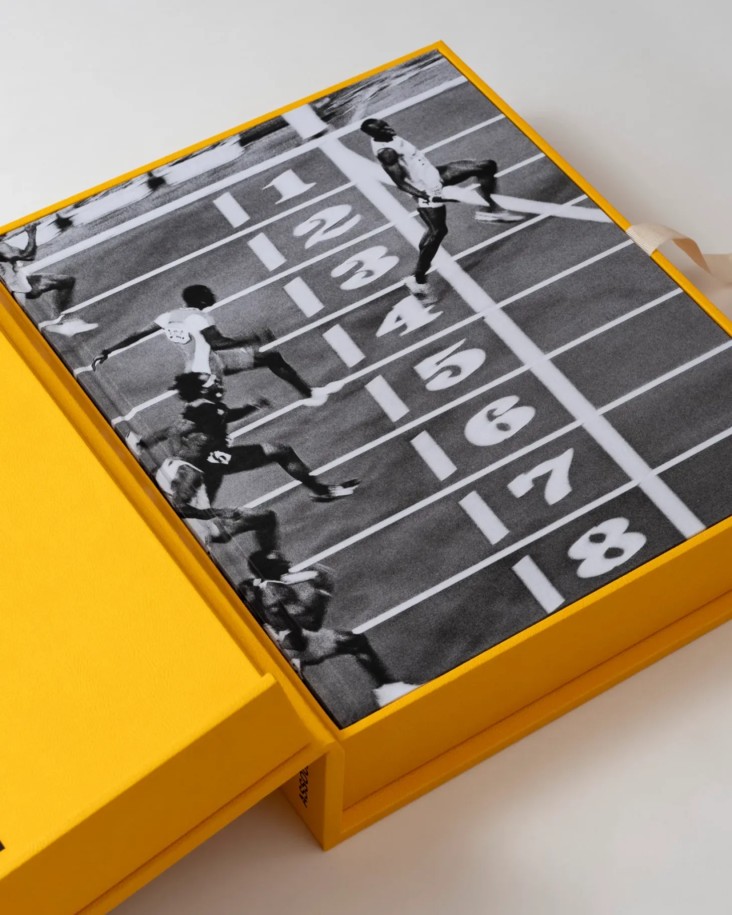 The Last Heroes: 100 Moments of Olympics Legend (Special Edition)